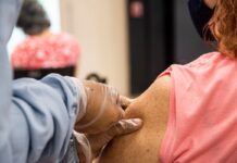 En Envigado, jornada especial de vacunación anti COVID19 a personas entre 65 y 69 años Jornada de vacunación anti COVID19 en Envigado a personas entre 65 y 69 años