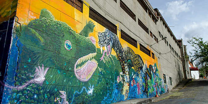 Grafiti y stencil en la antigua cárcel de mujeres