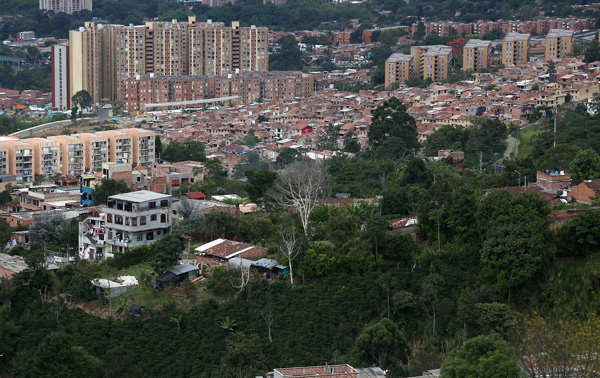 Urbanizaciones Barichara y El Limonar, en San Antonio de Prado. Foto tomada por Róbinson Henao el 4 de agosto de 2015