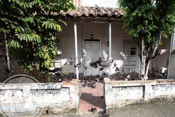 Casa del Barrio Cristóbal. Fotografía tomada por Róbinson Henao en agosto 25 de 2015