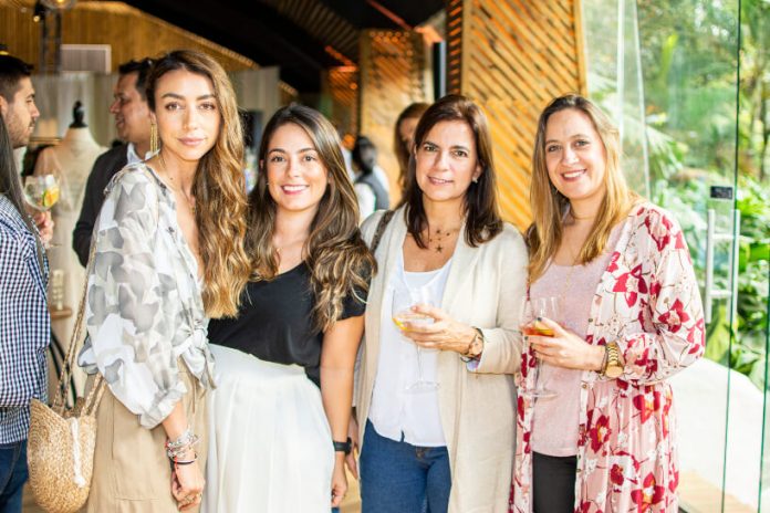 Juliana Rodríguez, Sara Gutiérrez, Clara Meza y Catalina López