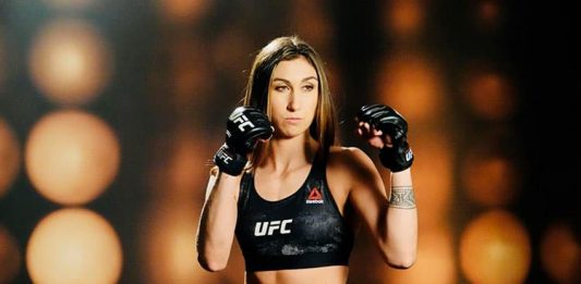 Sabina es la primera colombiana que combate en la UFC