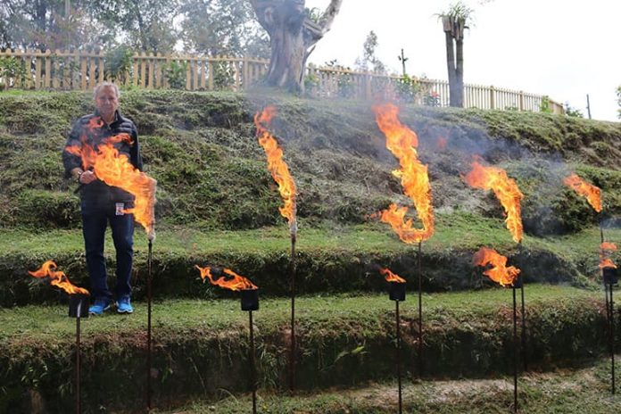 estudiantes del Colegio Alemán y del Theodoro Hertzl se unen para construir la memoria del Holocausto judío estudiantes del Colegio Alemán y del Theodoro Hertzl se unen para construir la memoria del Holocausto judío