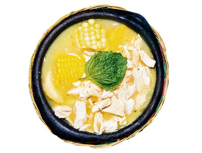 Receta tradicional del ajiaco santafereño