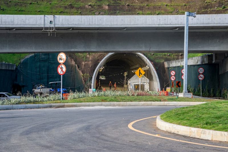 Túnel de Oriente