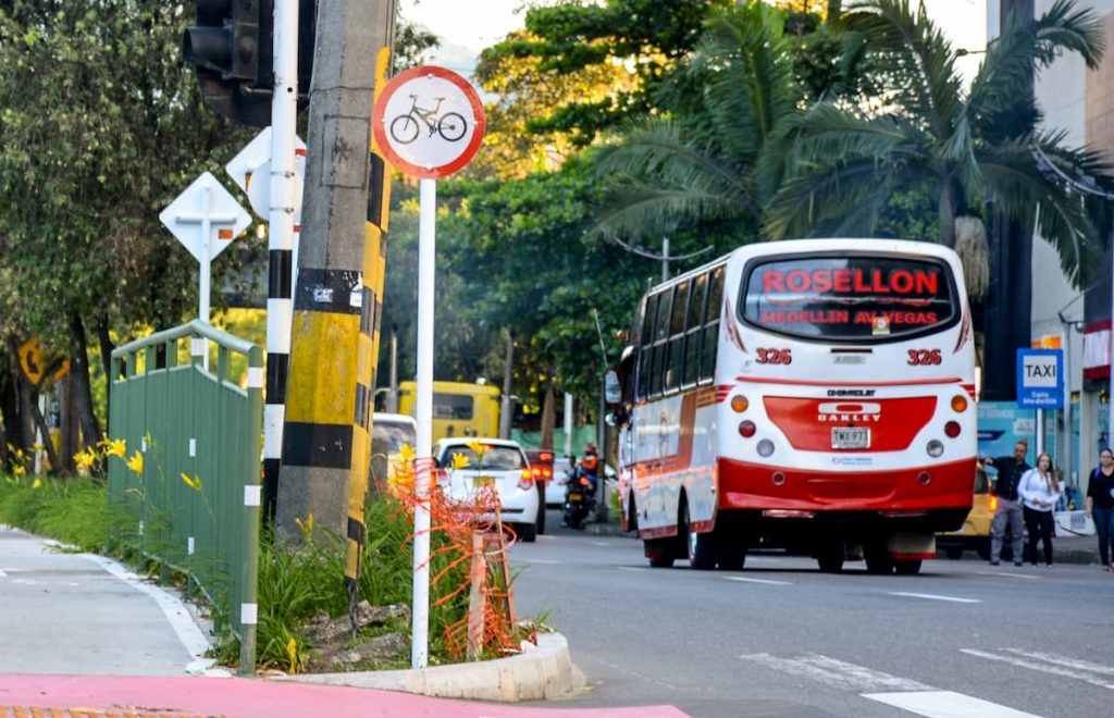 Paro rutas de buses