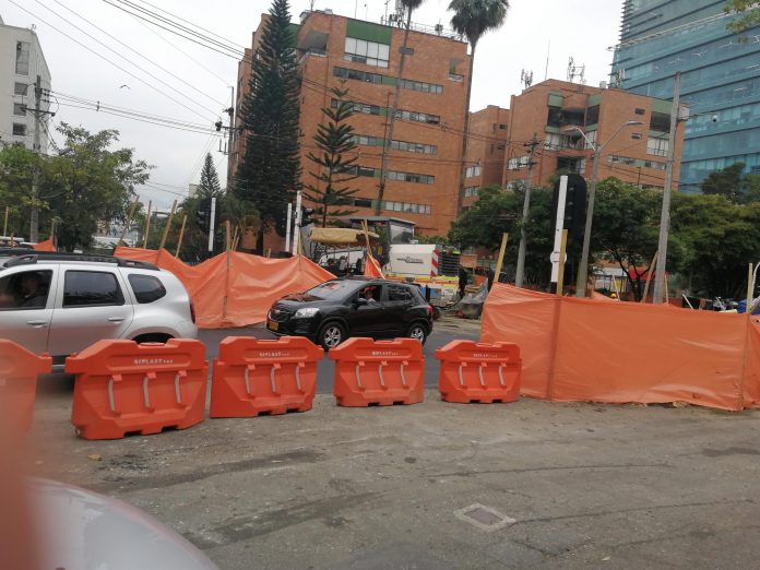 Cruce vial de la calle 5 con Av. El Poblado
