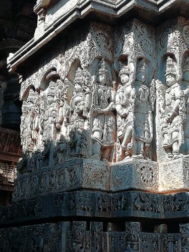 Templo de Shiva (con culto). Halebidu. Estado de Karnataka, India.