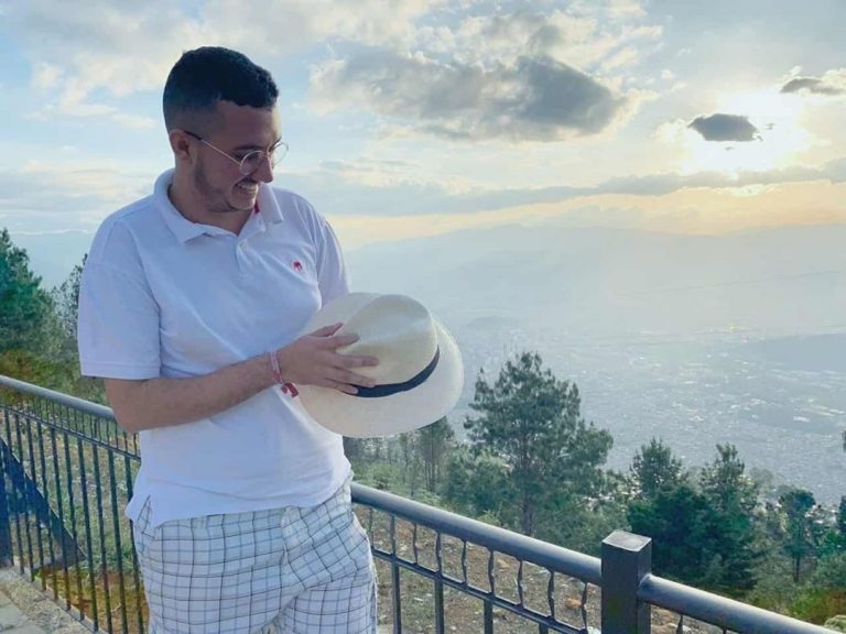 Santiago narra en Instagram las historia de Medellín