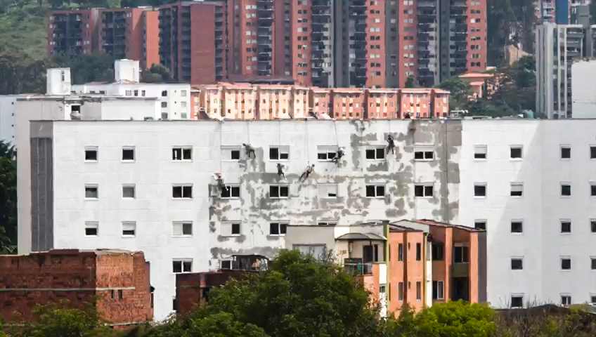Timelapse de la Clínica de la 80, por Henry Agudelo