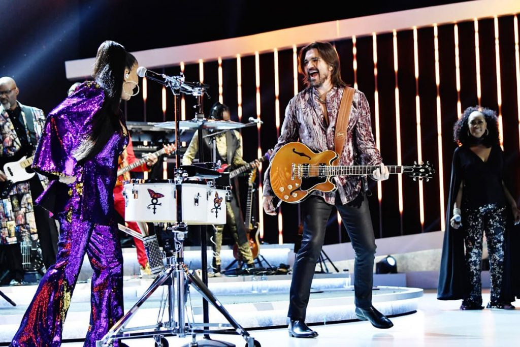 El concierto inicia a las 8:00 p.m. hora de Colombia.