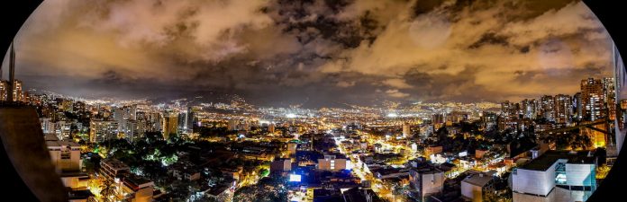 Ley seca y toque de queda en Medellín