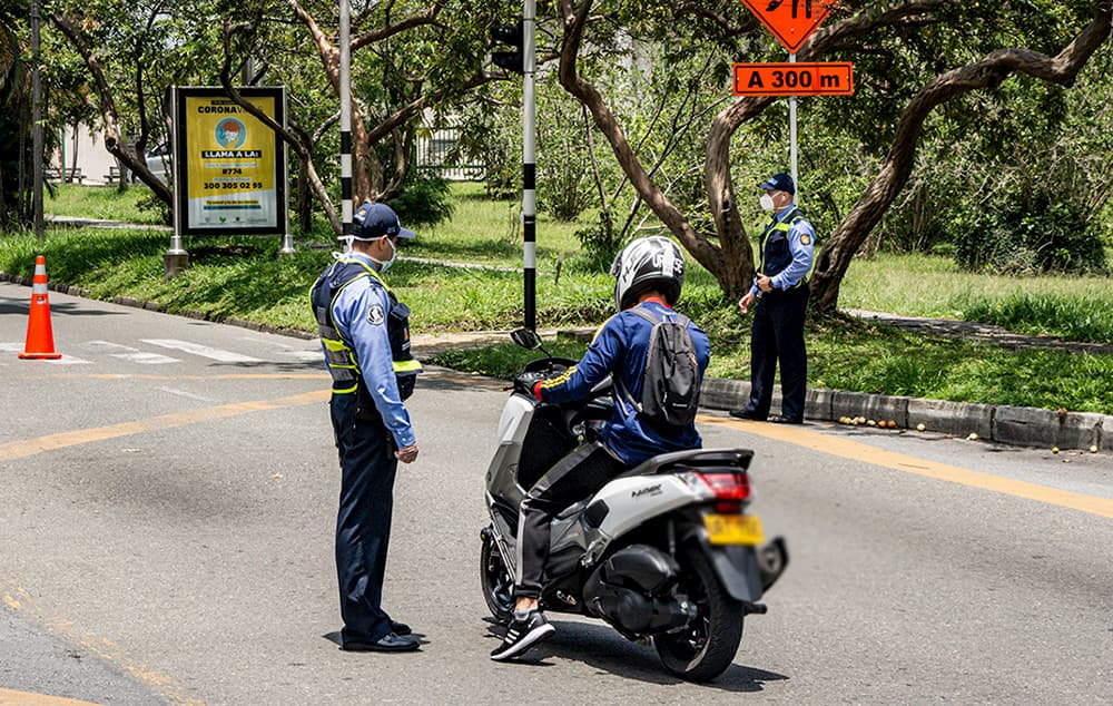 En cuanto a las multas de tránsito, no se incluyen las correspondientes a los comparendos impuestos en vías nacionales por la Policía de Carreteras.