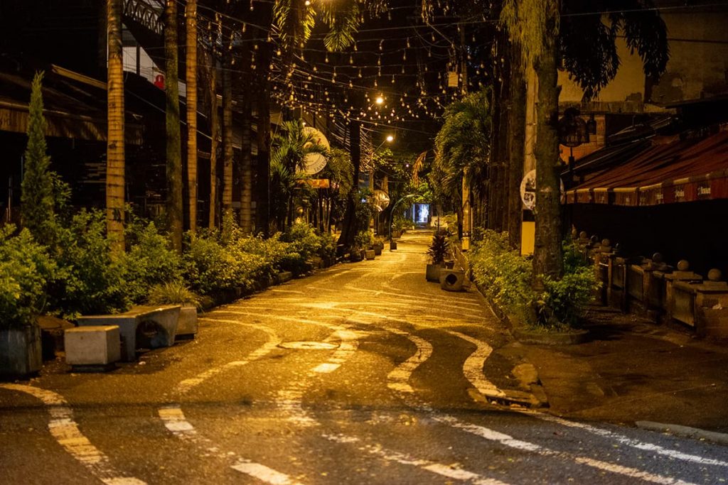 Noche de viernes en el Lleras y Provenza: el silencio de rumba