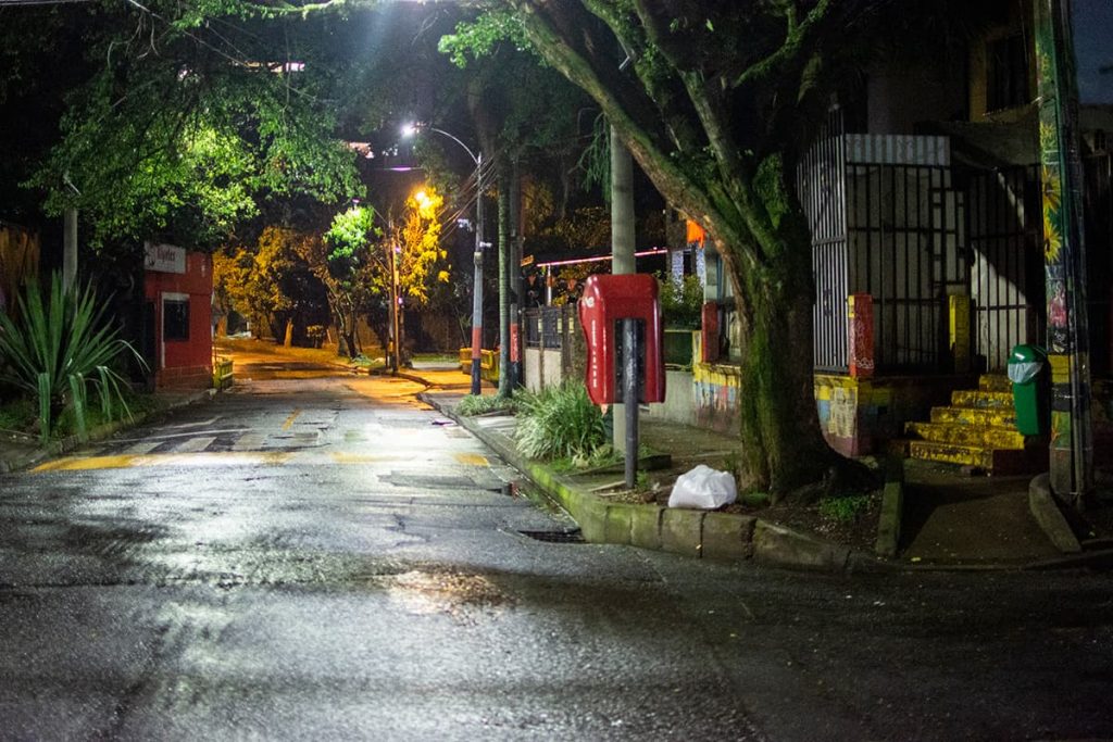 Noche de viernes en el Lleras y Provenza: el silencio de rumba