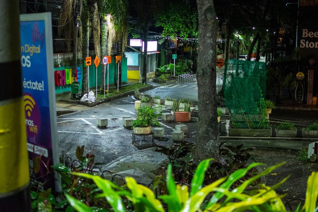 Noche de viernes en el Lleras y Provenza: el silencio de rumba