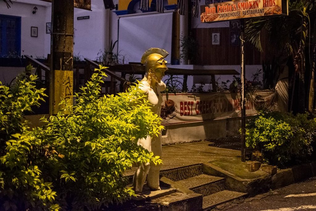 Noche de viernes en el Lleras y Provenza: el silencio de rumba