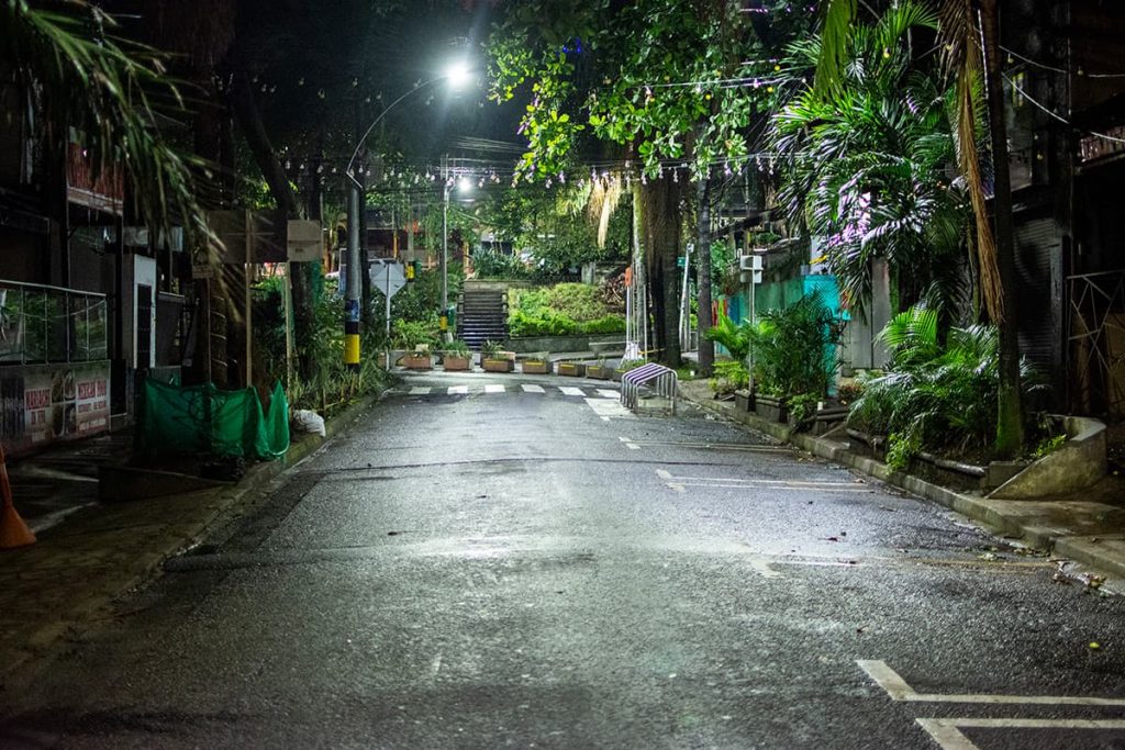 Noche de viernes en el Lleras y Provenza: el silencio de rumba
