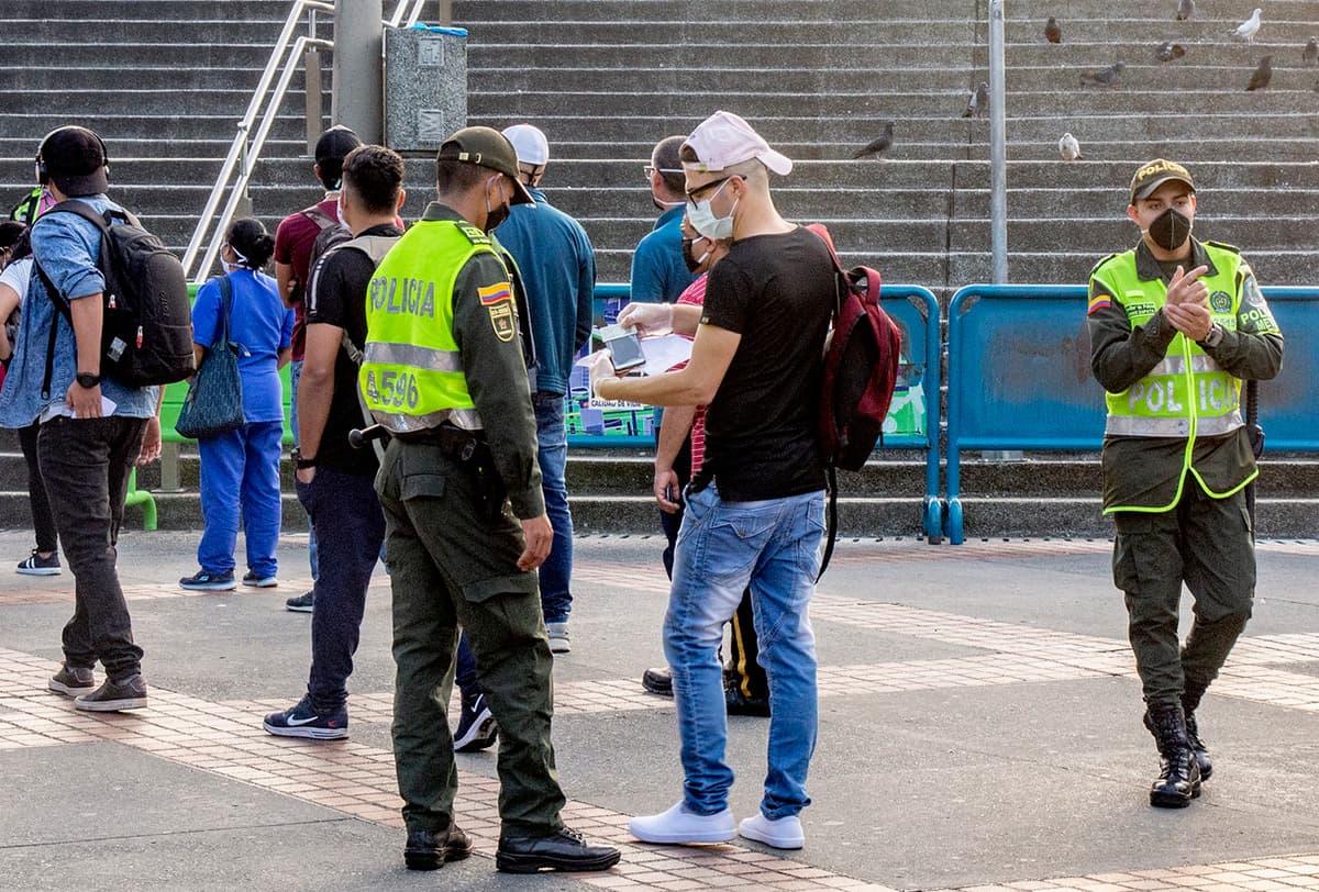 255 comparendos se han impuesto en Medellín desde las 00:00 horas