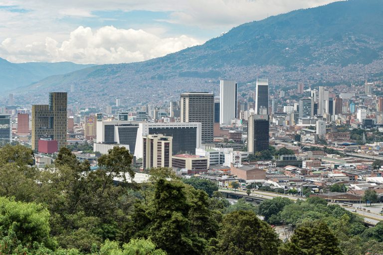 Medellín se acoge a la cuarentena este fin de semana