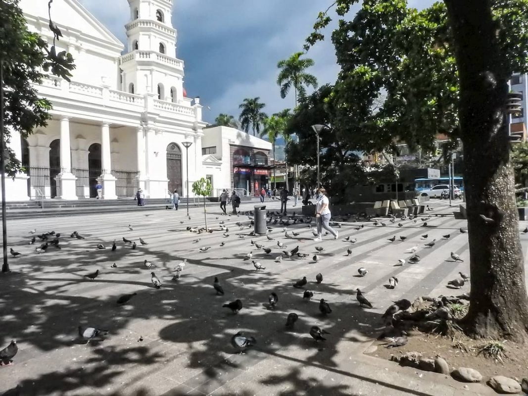 Mercado Cultural en el parque de Envigado