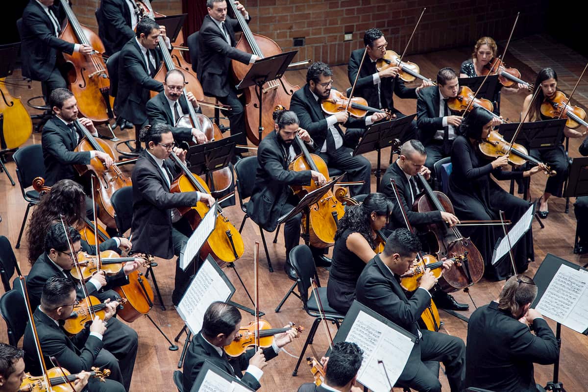 “Una orquesta es una mensajera de historia musical, de momentos de patriotismo, de momentos de reflexión y emoción”, dice el maestro Carrizosa.