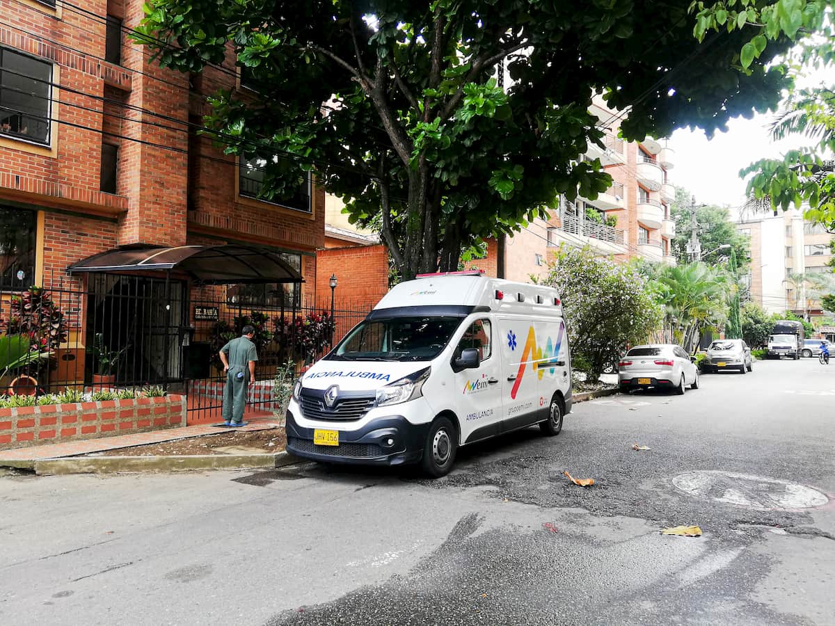 Si tiene COVID-19, ¿cuándo debe ir al médico?
