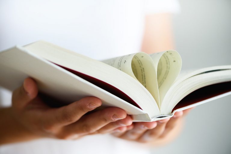 Festival Internacional de Poesía: lecturas de Serbia y Marruecos