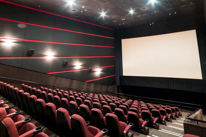 Cines y teatros abrirán con la mitad del aforo y sin venta de alimentos