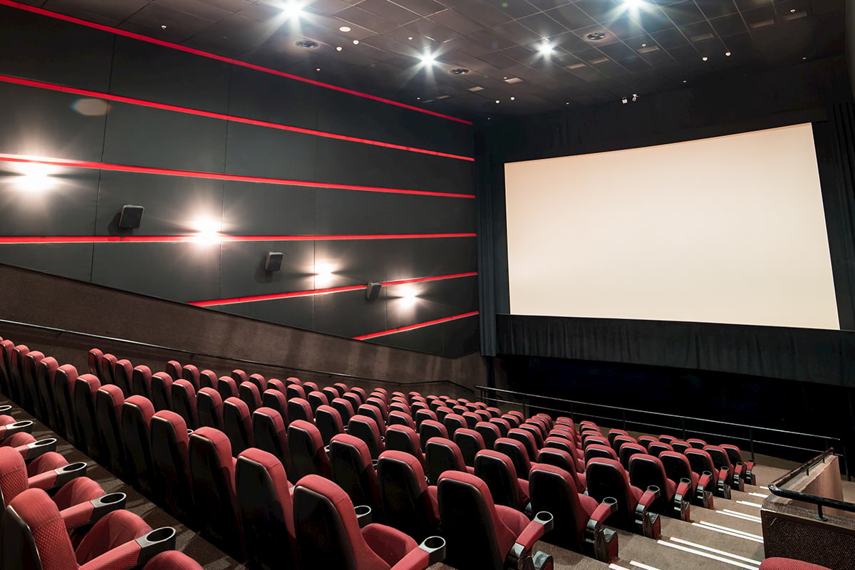 Cines y teatros abrirán con la mitad del aforo y sin venta de alimentos