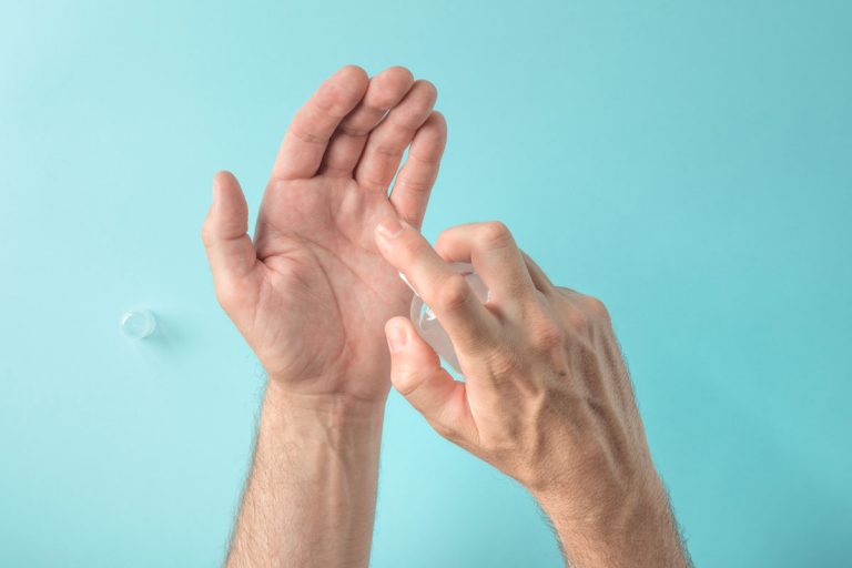 ¡Cuidado! Que el antibacterial que use no contenga metanol