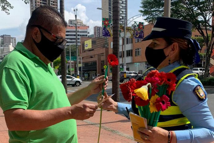 Retén de flores en El Poblado, como abrebocas a la Feria que comienza el domingo