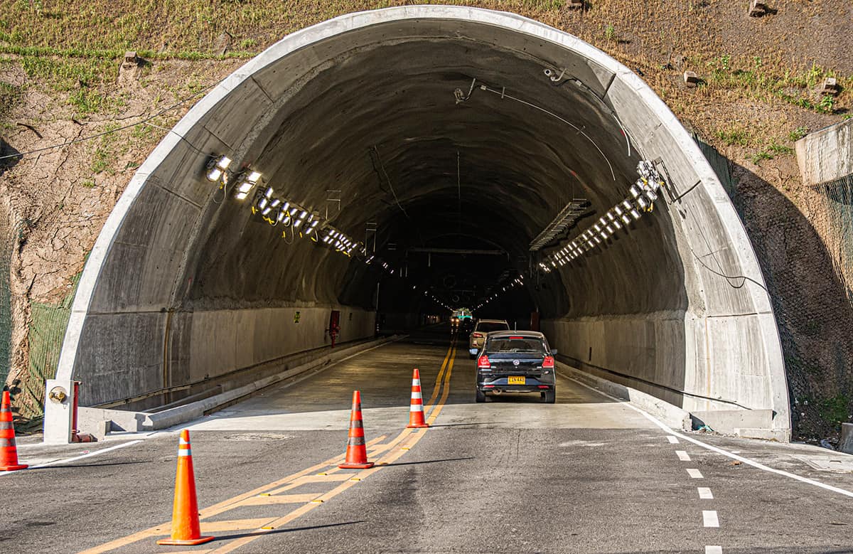Cierre en el Túnel de Oriente