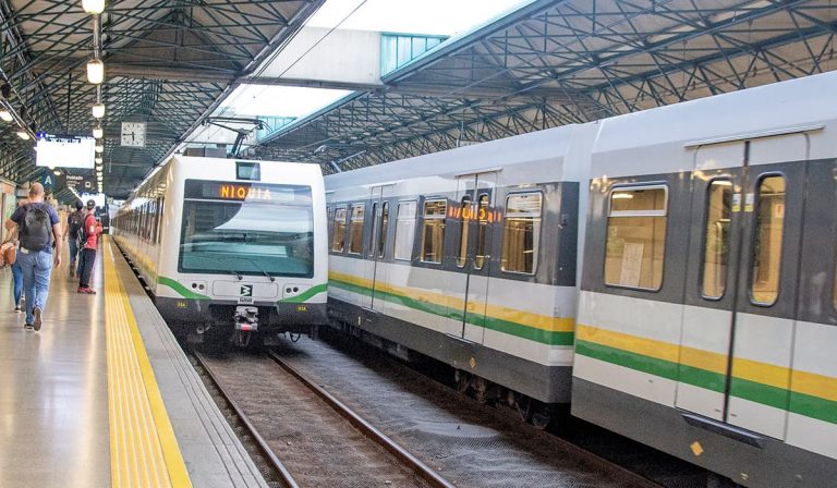 Línea A del Metro restablece el servicio en todas sus estaciones