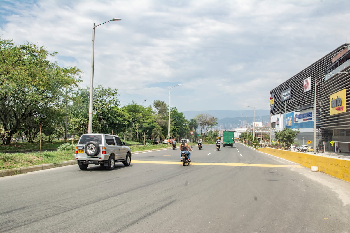 Vía distribuidora