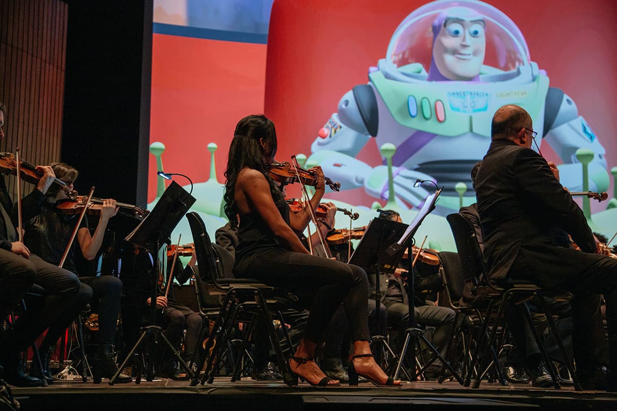 Memorables bandas sonoras de películas con la Orquesta Filarmónica de Medellín Vivir en El Poblado Memorables bandas sonoras de películas con la Orquesta Filarmónica de Medellín Vivir en El Poblado