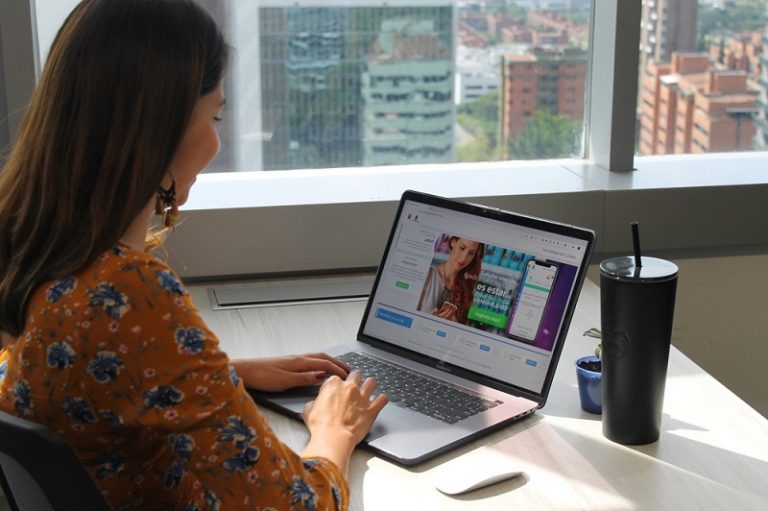 En un 49 % aumentó este año el recaudo en línea en la Secretaría de Movilidad