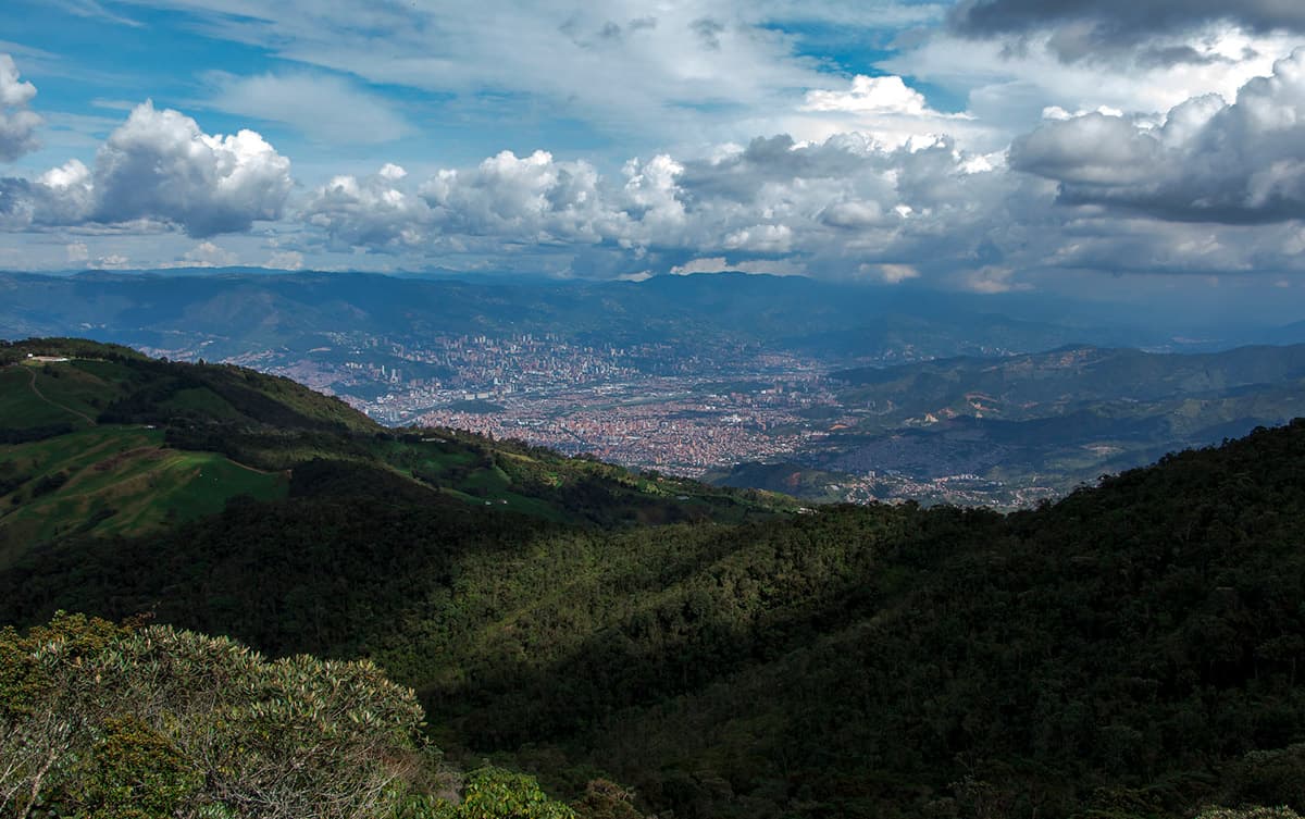 Laderas, lluvias e inundaciones en Medellín