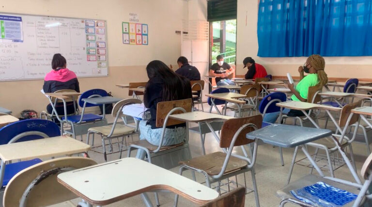 Este miércoles inicia la alternancia en las instituciones educativas oficiales de Medellín
