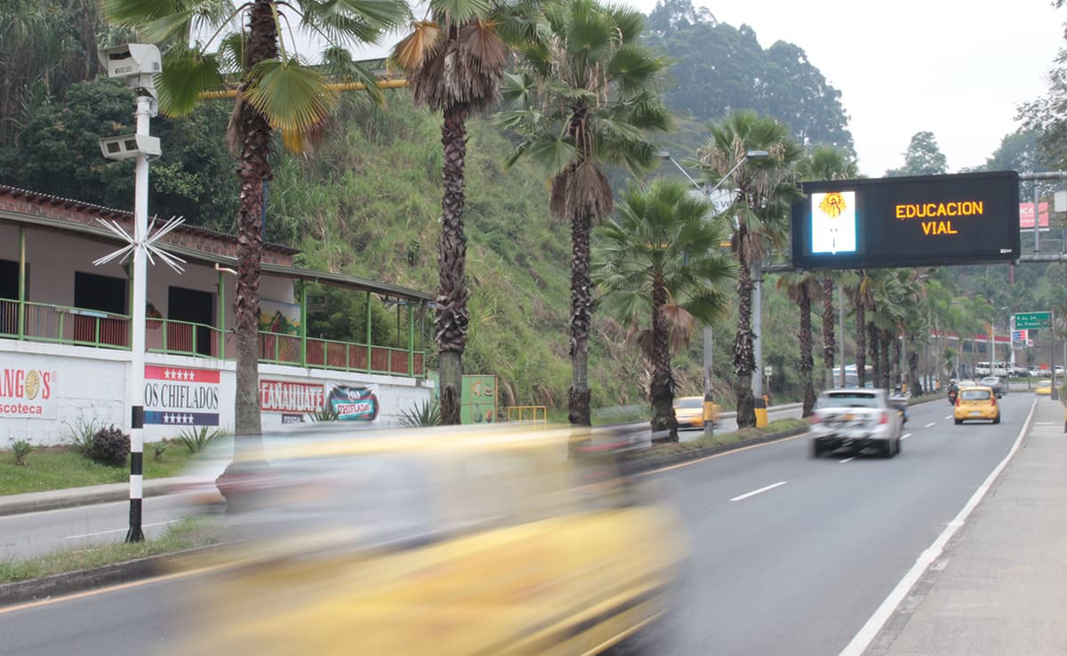 Foto multas en Medellín
