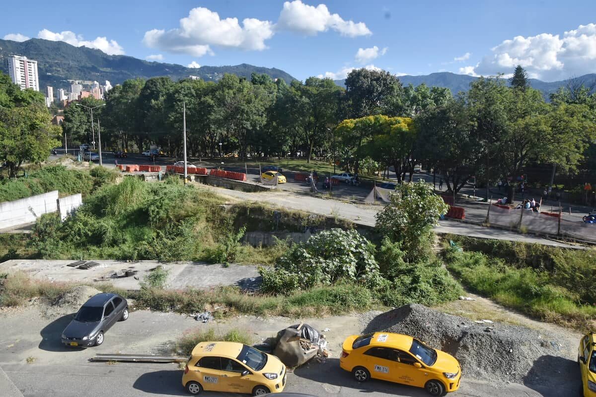 Obra Metroplus en la Aguacatala-01