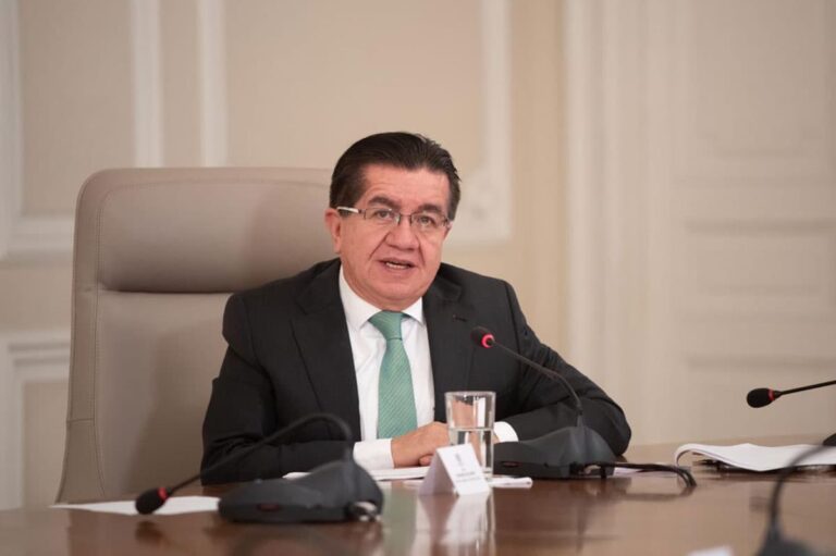 El Ministerio de Salud asignó a Antioquia 63.926 nuevas dosis de la vacuna Sinovac