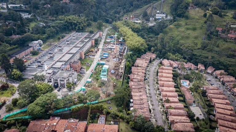 Interrupción de acueducto en sectores de Medellín y Envigado por trabajos en la planta de potabilización La Ayurá