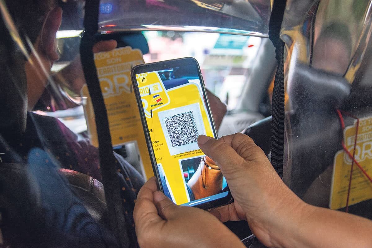 El COVID-19 aceleró los avances en transición digital en Colombia