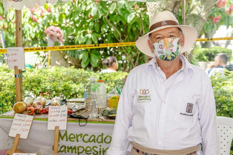 Mercados Campesinos funcionarán todos los días jueves