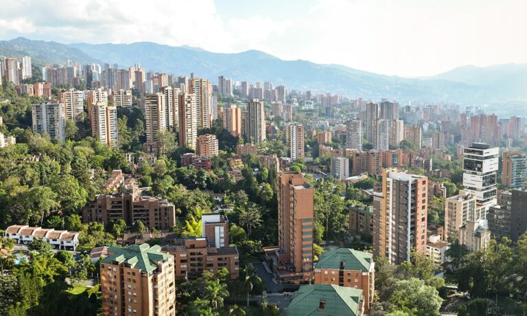 Policía Metropolitana desmantela red dedicada a venta irregular de bienes en El Poblado