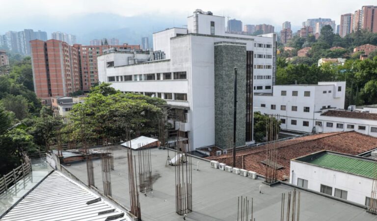 Nueva torre del Hospital Manuel Uribe Ángel, a media marcha