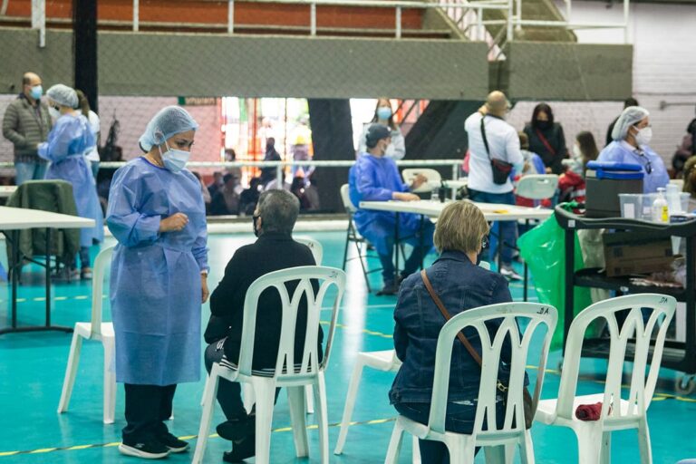 Cifra récord en vacunación en Colombia: 255.664 dosis en un día