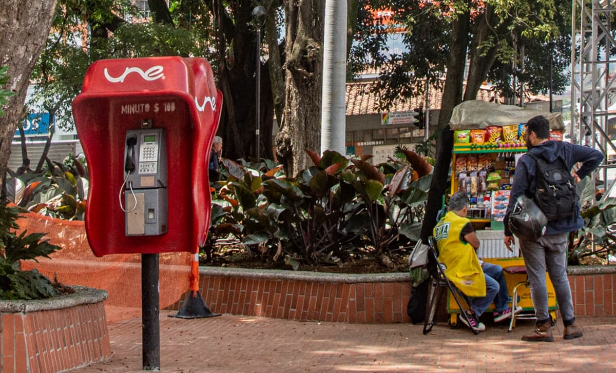 Avanza carnetización de venteros informales en El Poblado