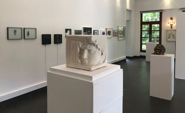 El Castillo presenta “Pequeño formato”, una exposición con 92 artistas